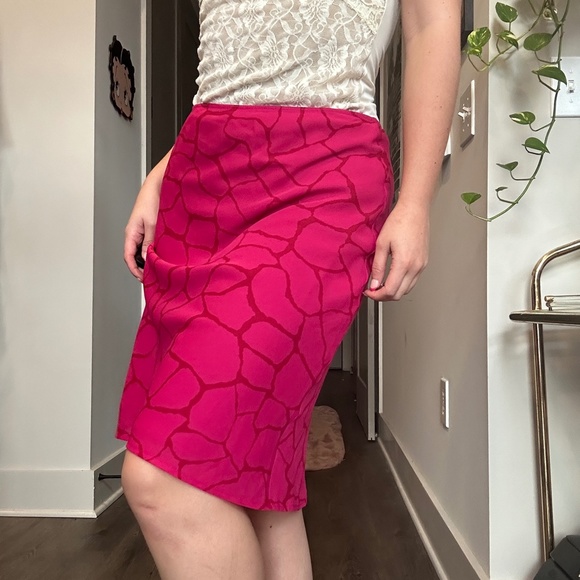 💖 Y2k Pink Express Midi Skirt 💖 Size S - Picture 3 of 4